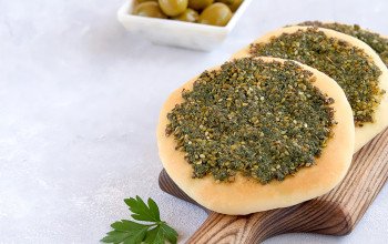 مناقيش زعتر سادة 